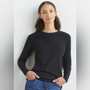 Tahari Black Long Sleeve Tee